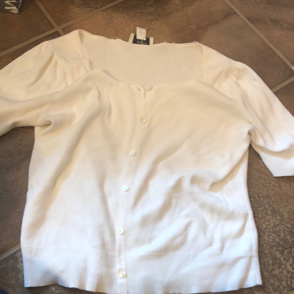 White Button Up Quarter Sleeved Cardigan